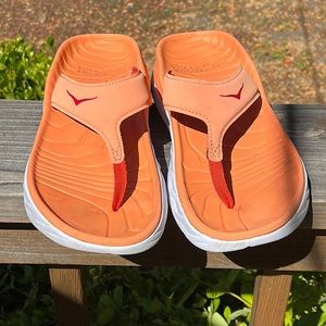 HOKA ORA recovery Flip